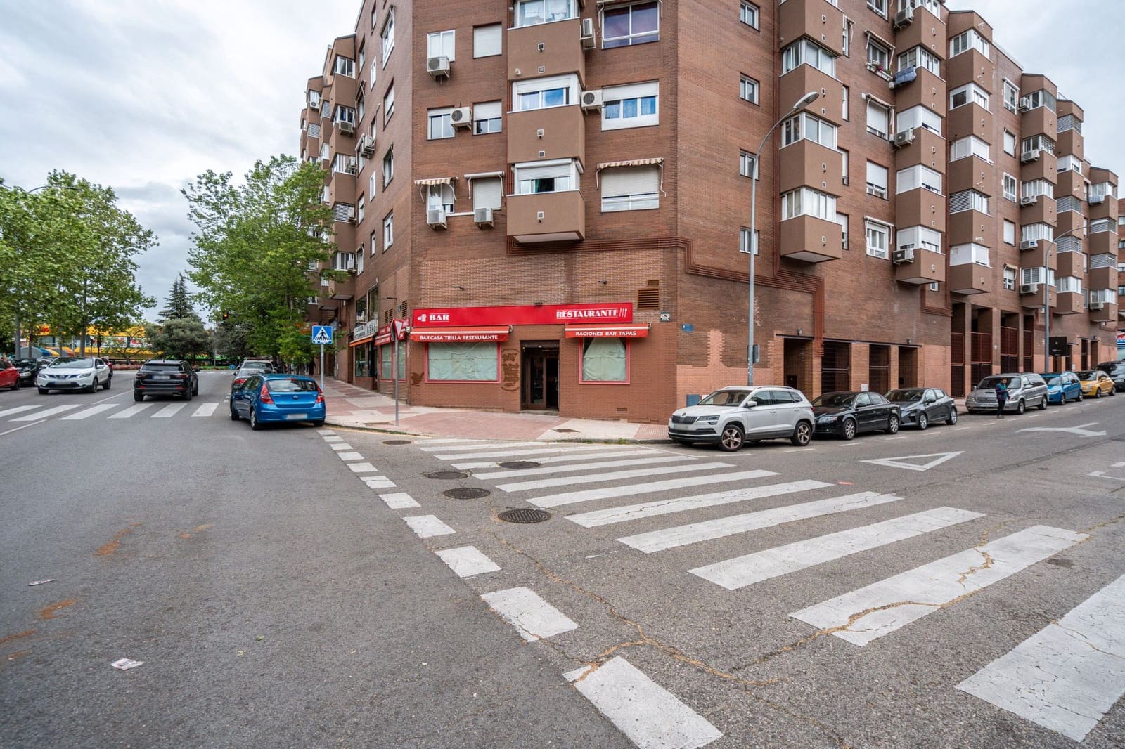 Erhverv til salg i Alcorcon - € 345.000 (Ref: 9002664)