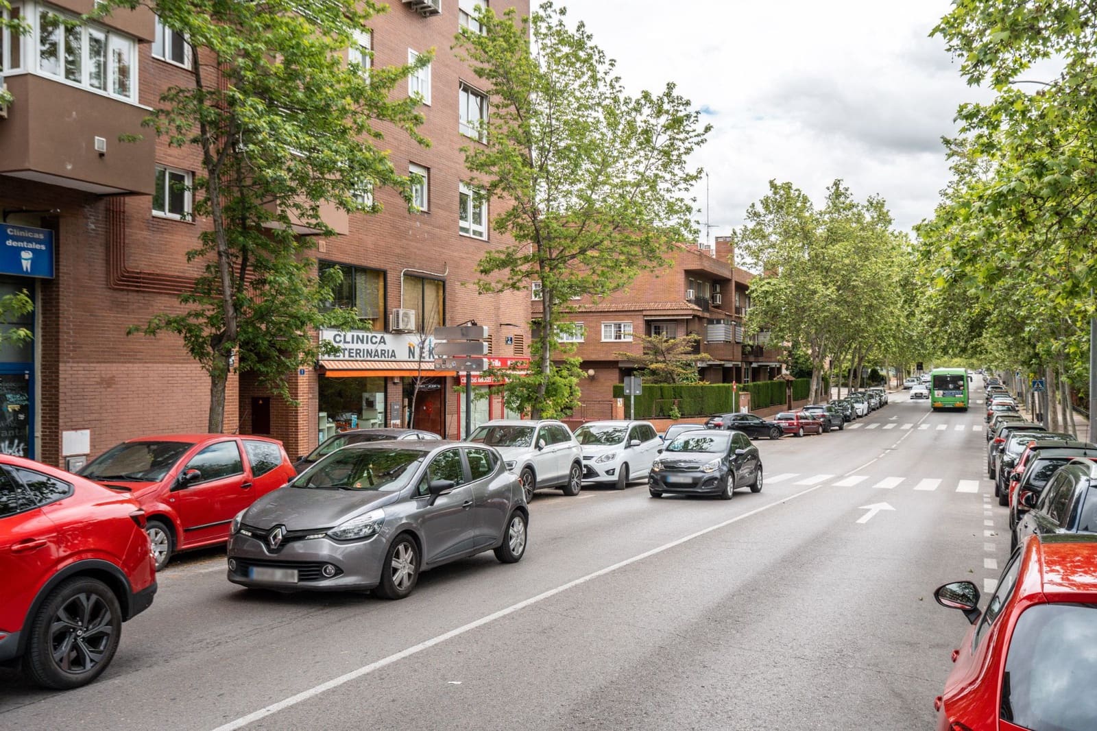 Erhverv til salg i Alcorcon - € 345.000 (Ref: 9002664)