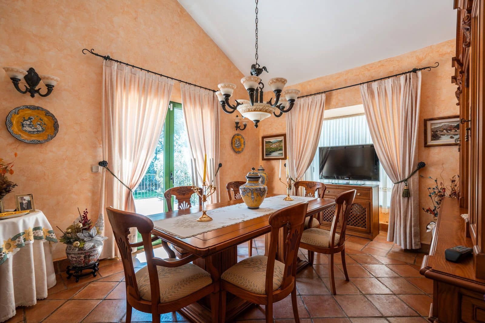 3 soveværelse Finca/Landehus til salg i Chinchon - € 975.000 (Ref: 9016692)