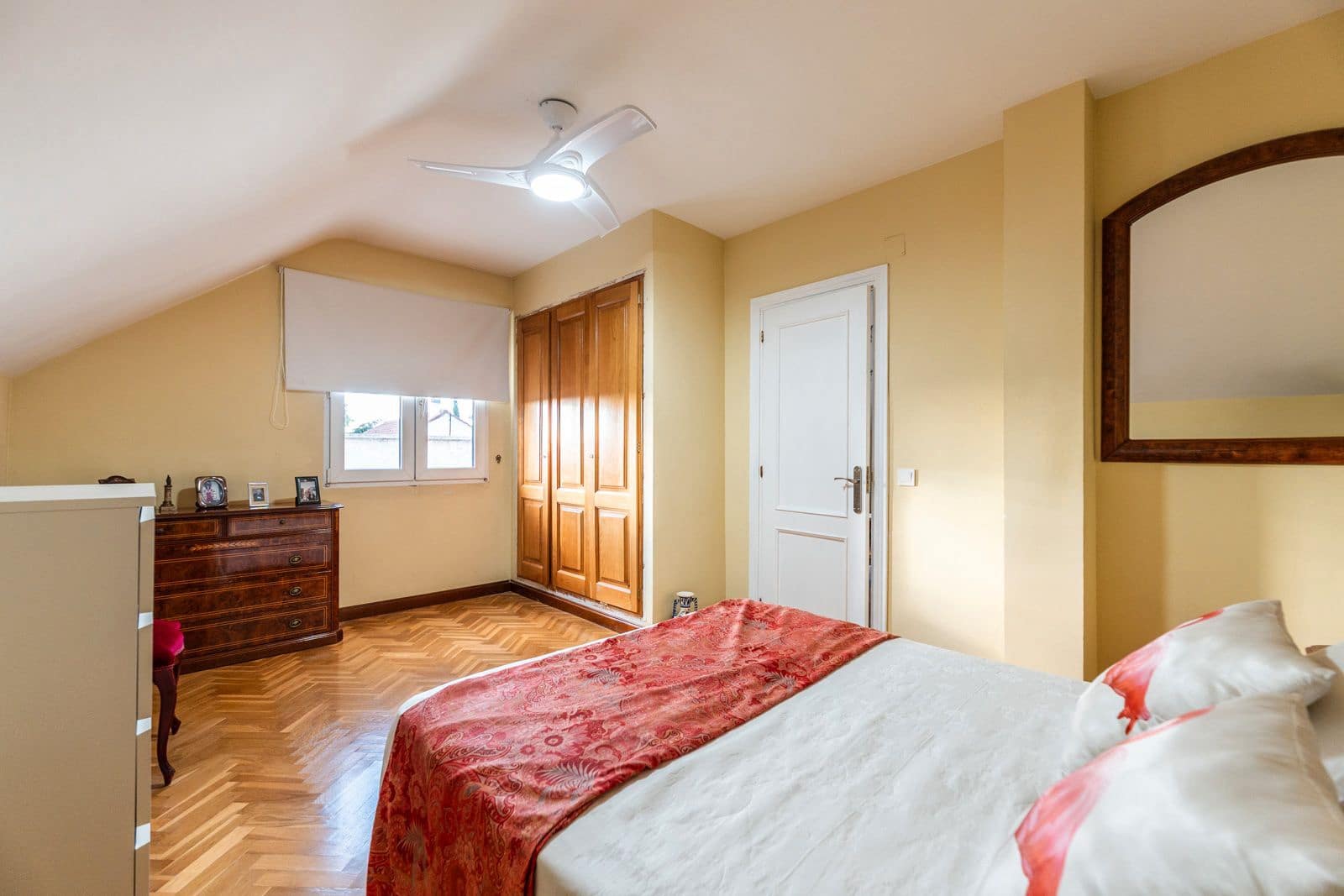 6 soveværelse Villa til salg i Boadilla del Monte med swimmingpool garage - € 1.500.000 (Ref: 9022358)