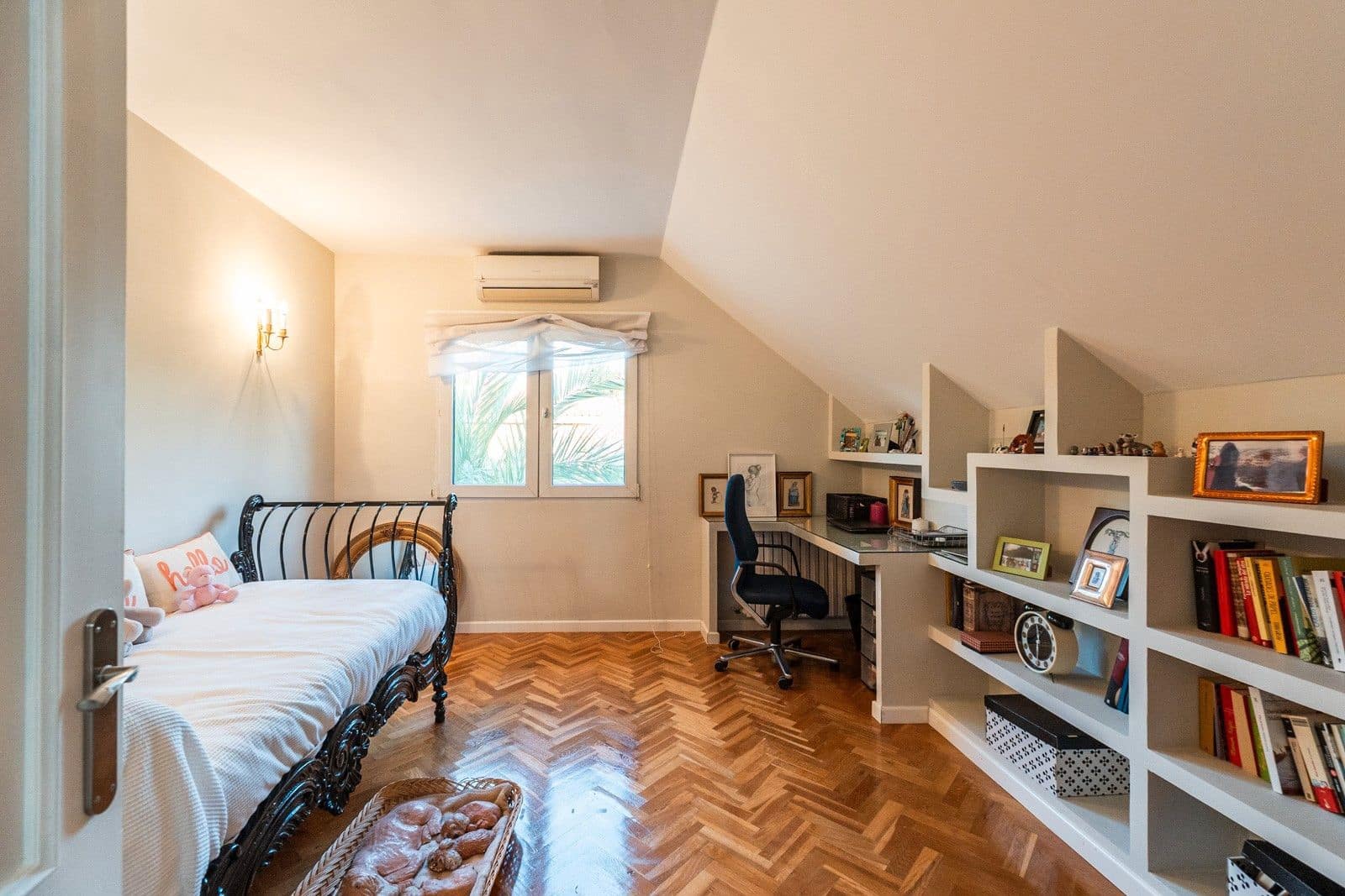 6 soveværelse Villa til salg i Boadilla del Monte med swimmingpool garage - € 1.500.000 (Ref: 9022358)