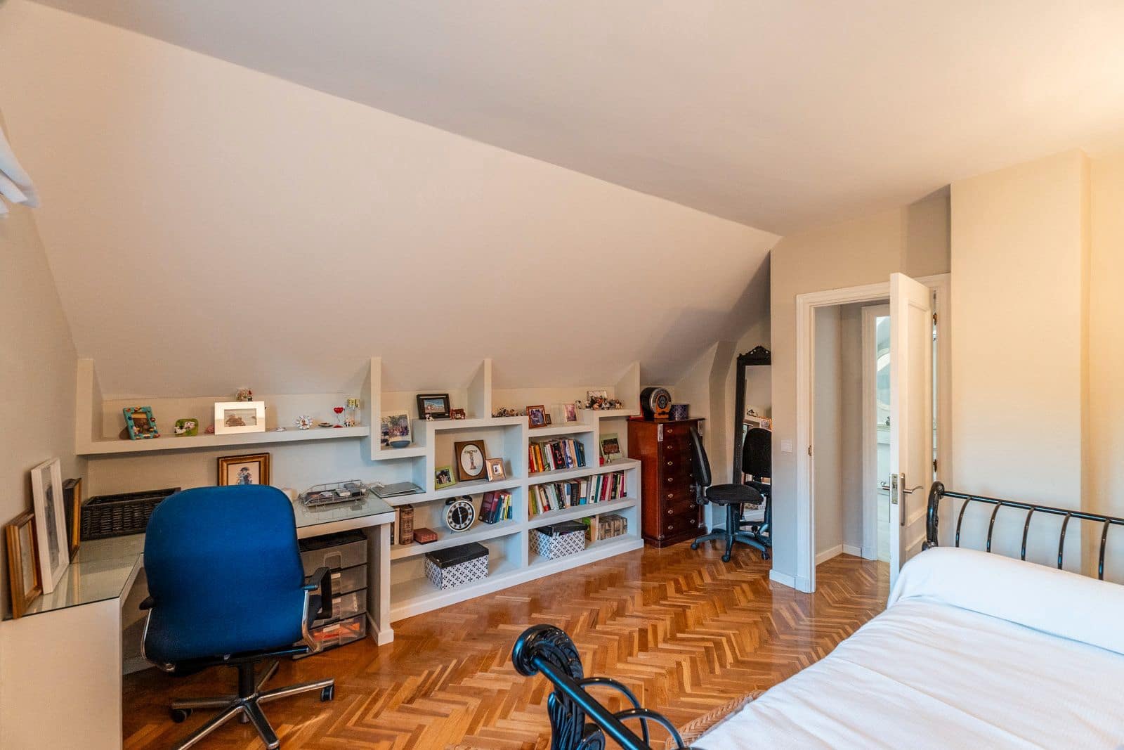 6 soveværelse Villa til salg i Boadilla del Monte med swimmingpool garage - € 1.500.000 (Ref: 9022358)