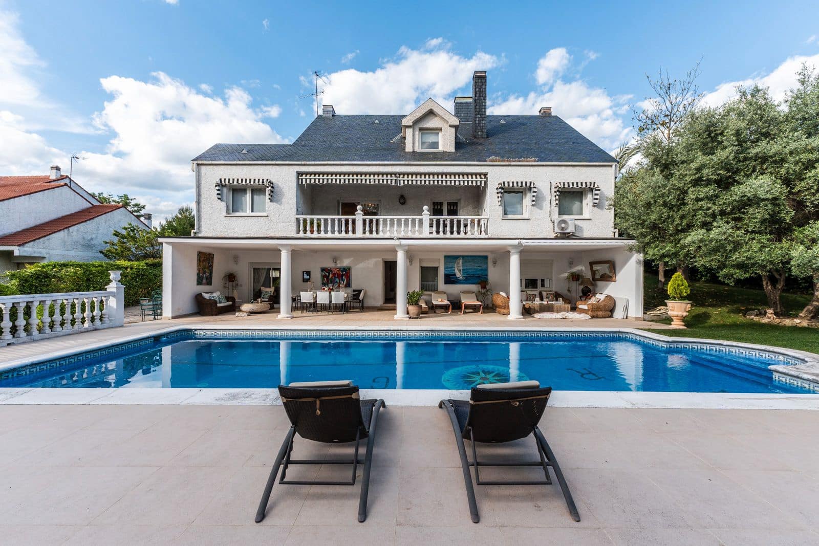 6 soveværelse Villa til salg i Boadilla del Monte med swimmingpool garage - € 1.500.000 (Ref: 9022358)