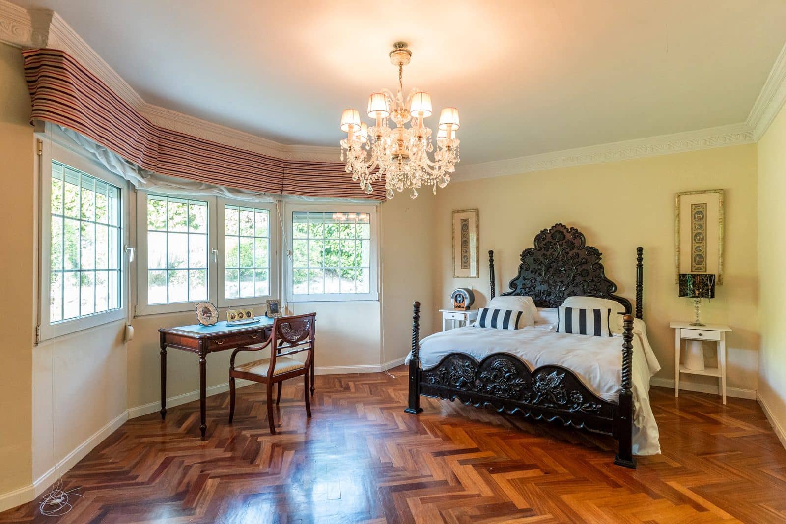 6 soveværelse Villa til salg i Boadilla del Monte med swimmingpool garage - € 1.500.000 (Ref: 9022358)