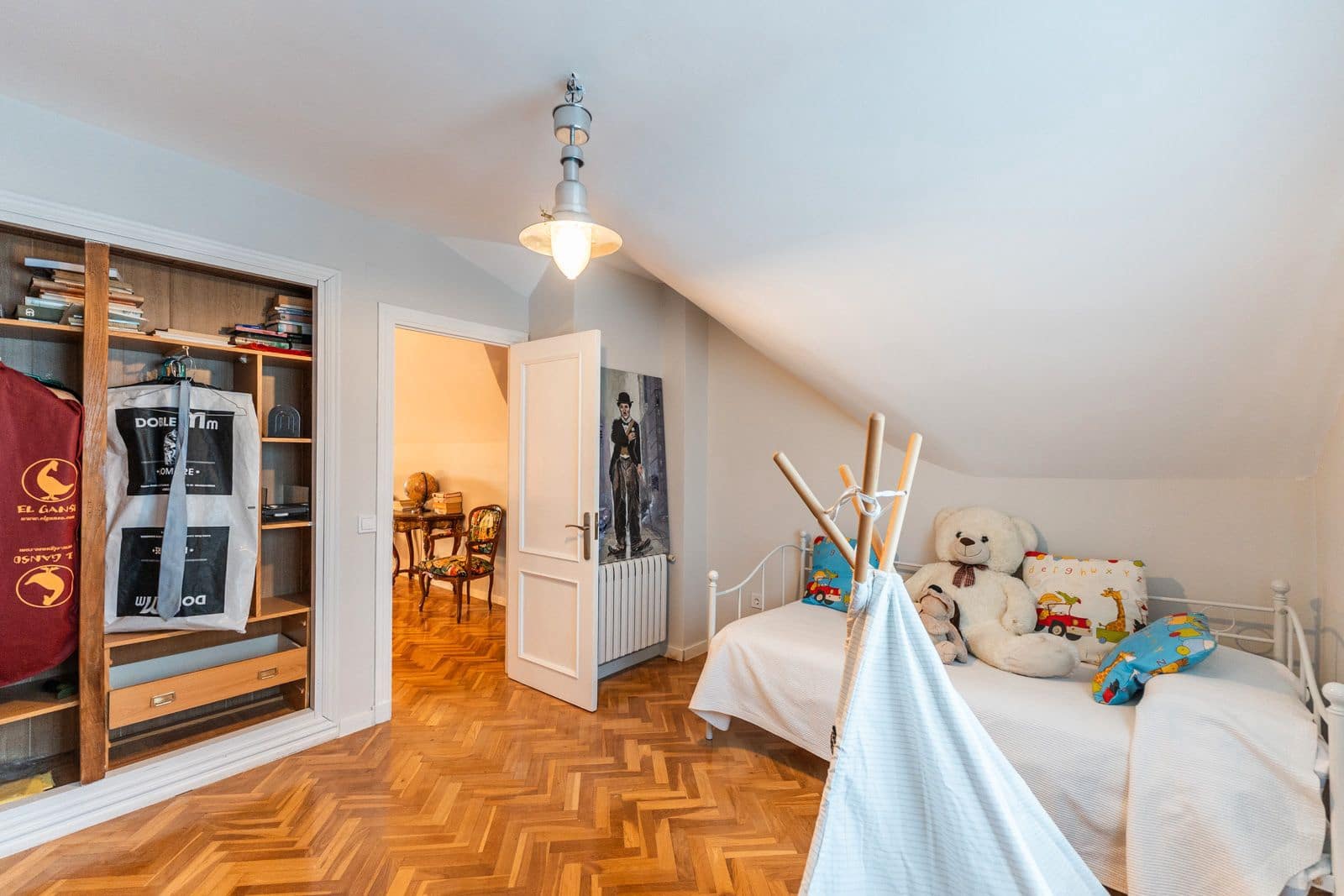 6 soveværelse Villa til salg i Boadilla del Monte med swimmingpool garage - € 1.500.000 (Ref: 9022358)