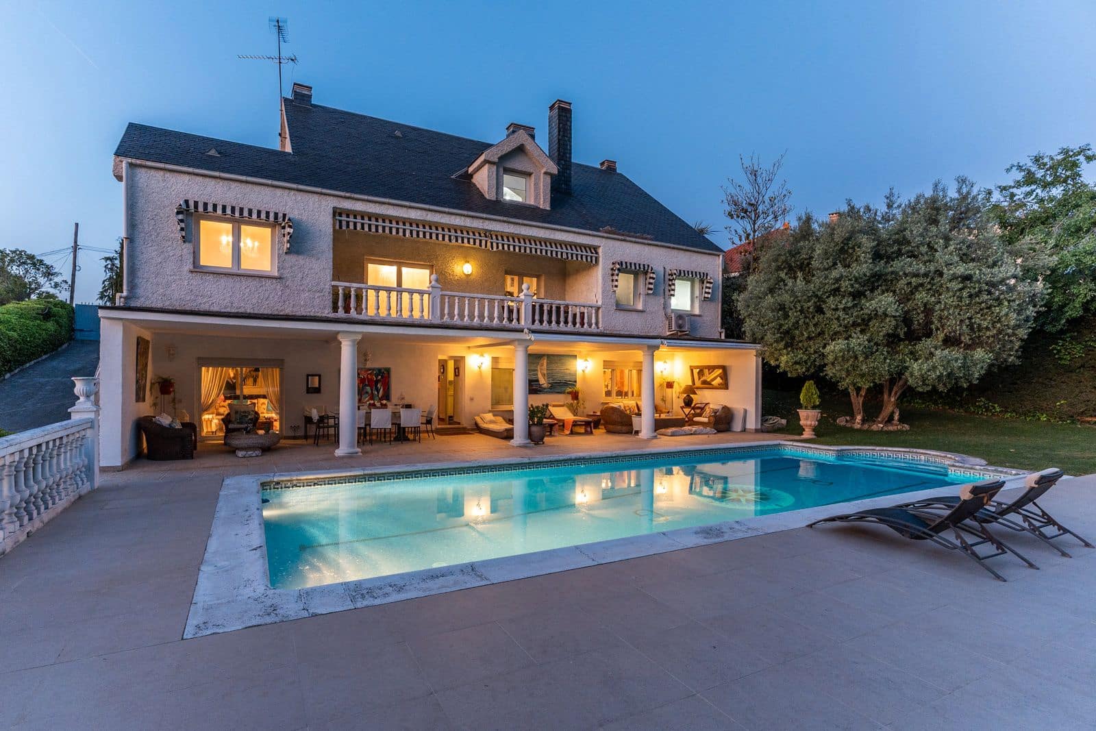 6 soveværelse Villa til salg i Boadilla del Monte med swimmingpool garage - € 1.500.000 (Ref: 9022358)