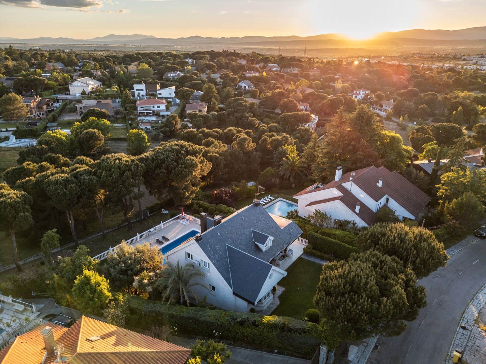 6 soveværelse Villa til salg i Boadilla del Monte med swimmingpool garage - € 1.500.000 (Ref: 9022358)