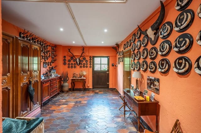 5 bedroom Villa for sale in San Rafael, El Espinar with garage - € 930,000 (Ref: 9028440)