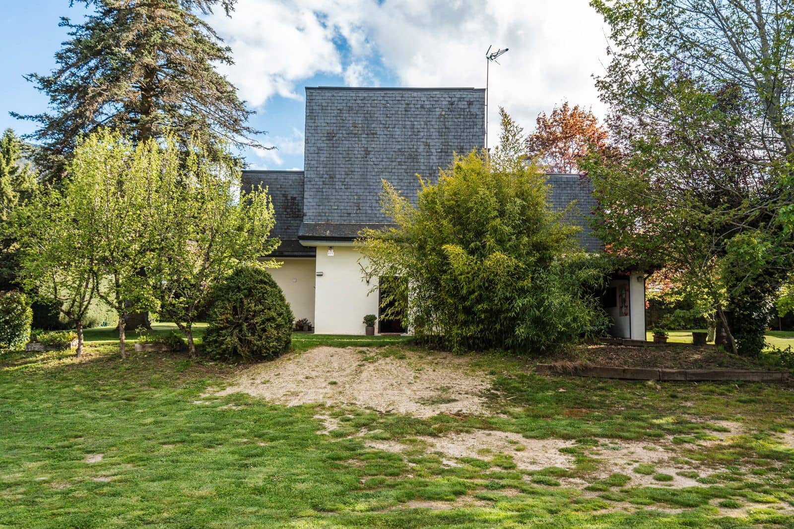 5 soveværelse Villa til salg i El Espinar med garage - € 930.000 (Ref: 9028440)