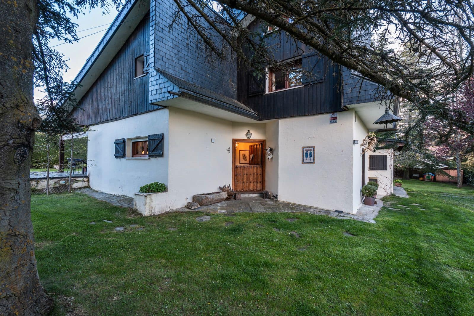 5 soveværelse Villa til salg i El Espinar med garage - € 930.000 (Ref: 9028440)