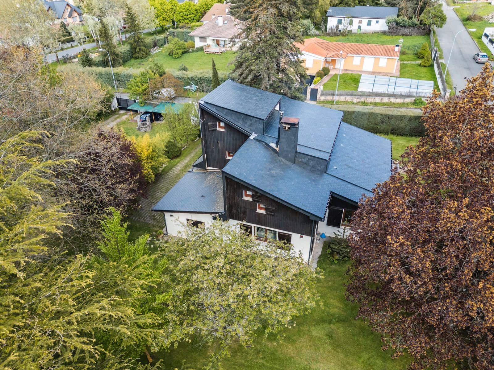 5 soveværelse Villa til salg i El Espinar med garage - € 930.000 (Ref: 9028440)