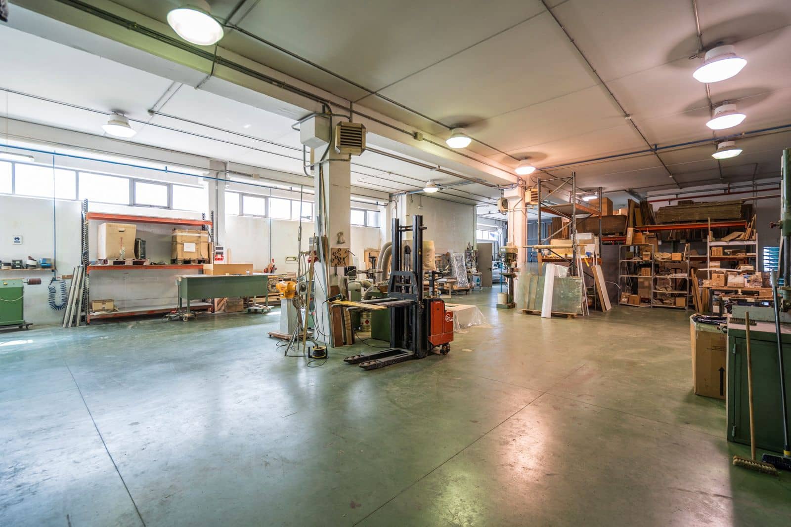 Erhverv til salg i Mostoles - € 1.390.000 (Ref: 9064712)