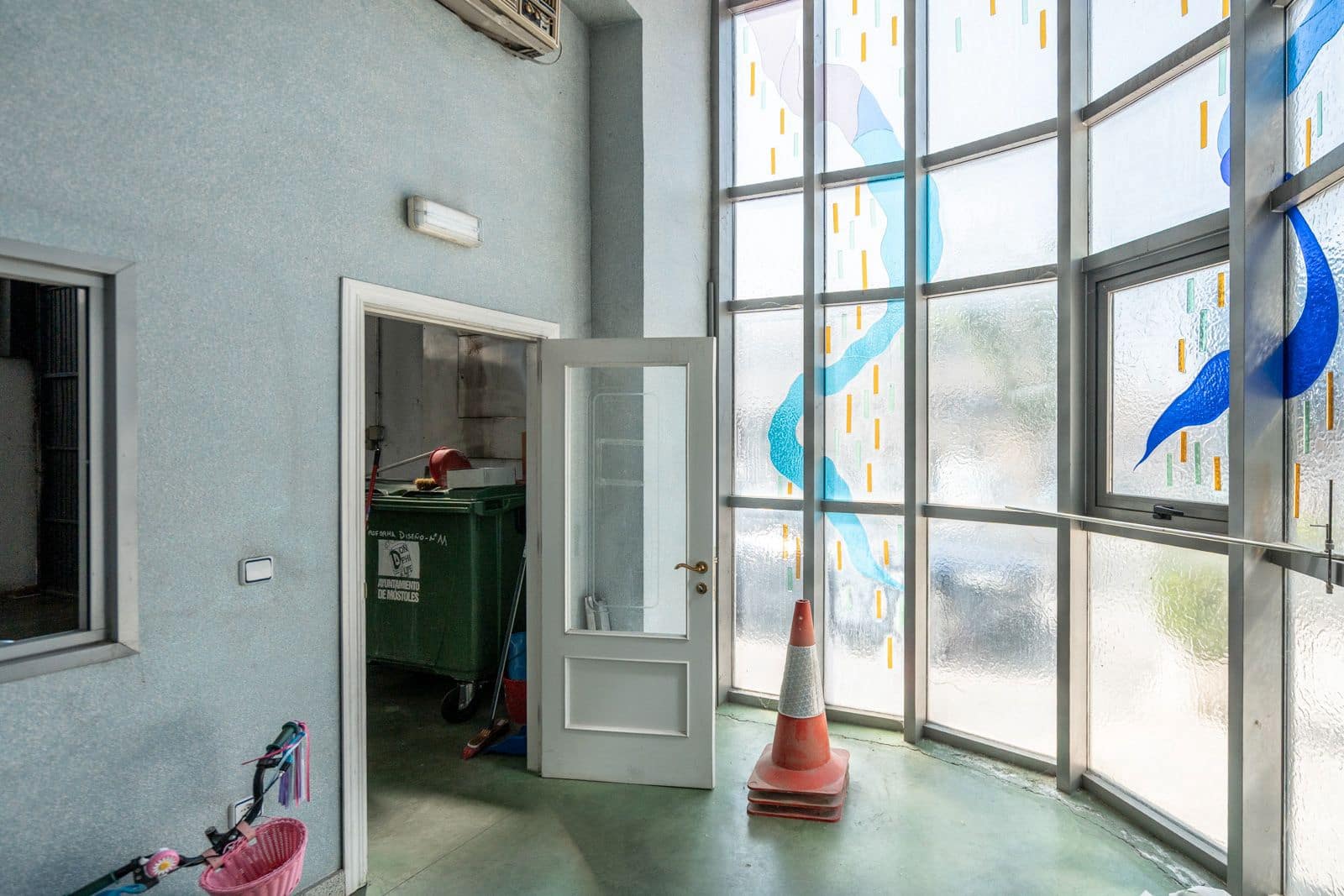 Erhverv til salg i Mostoles - € 1.390.000 (Ref: 9064712)