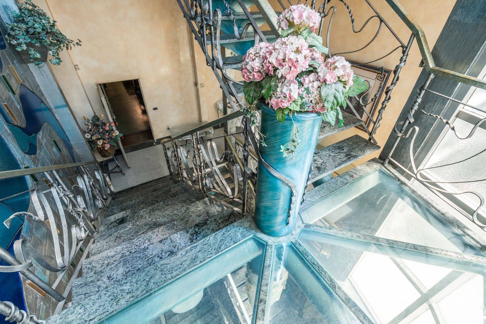 Erhverv til salg i Mostoles - € 1.390.000 (Ref: 9064712)