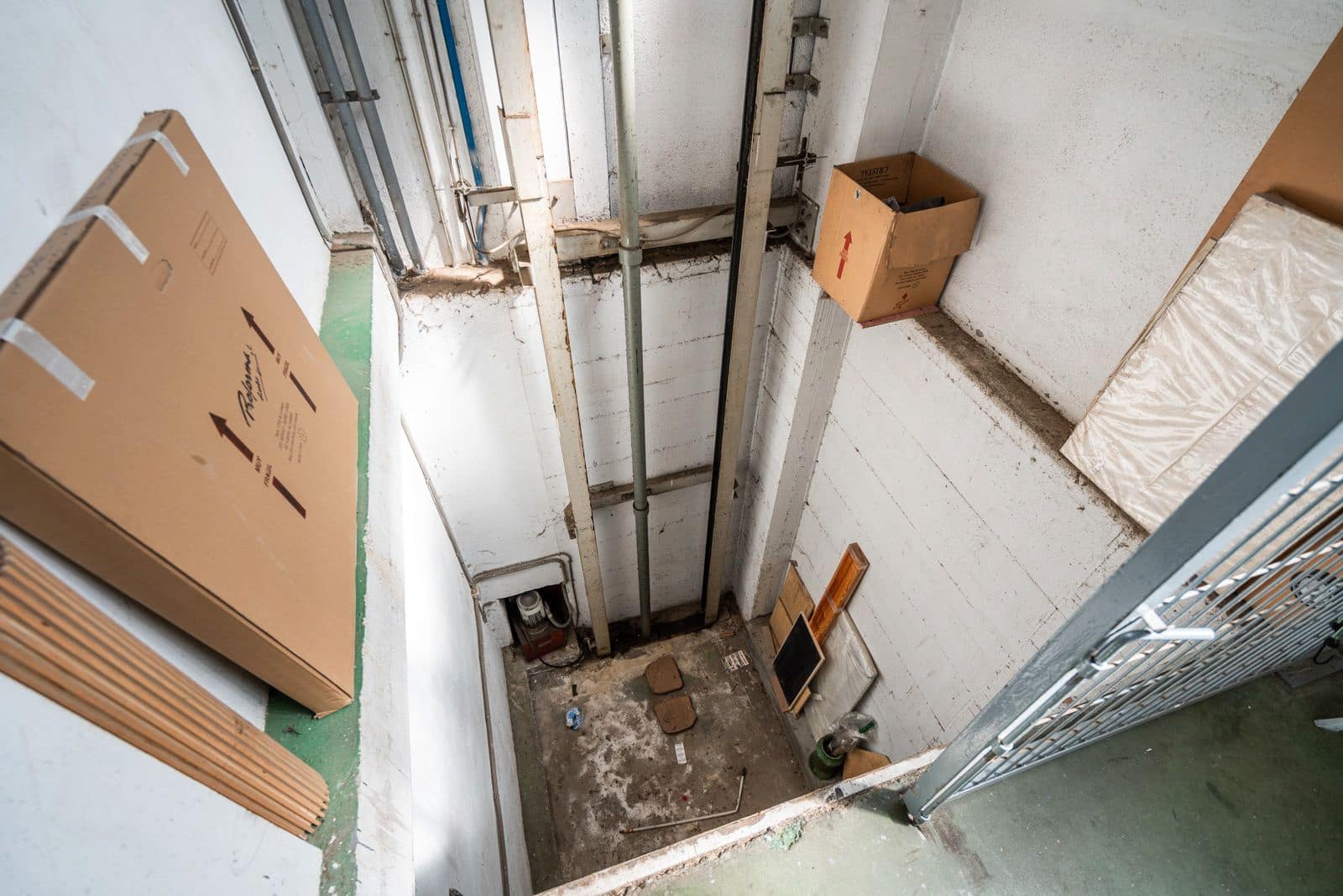 Erhverv til salg i Mostoles - € 1.390.000 (Ref: 9064712)