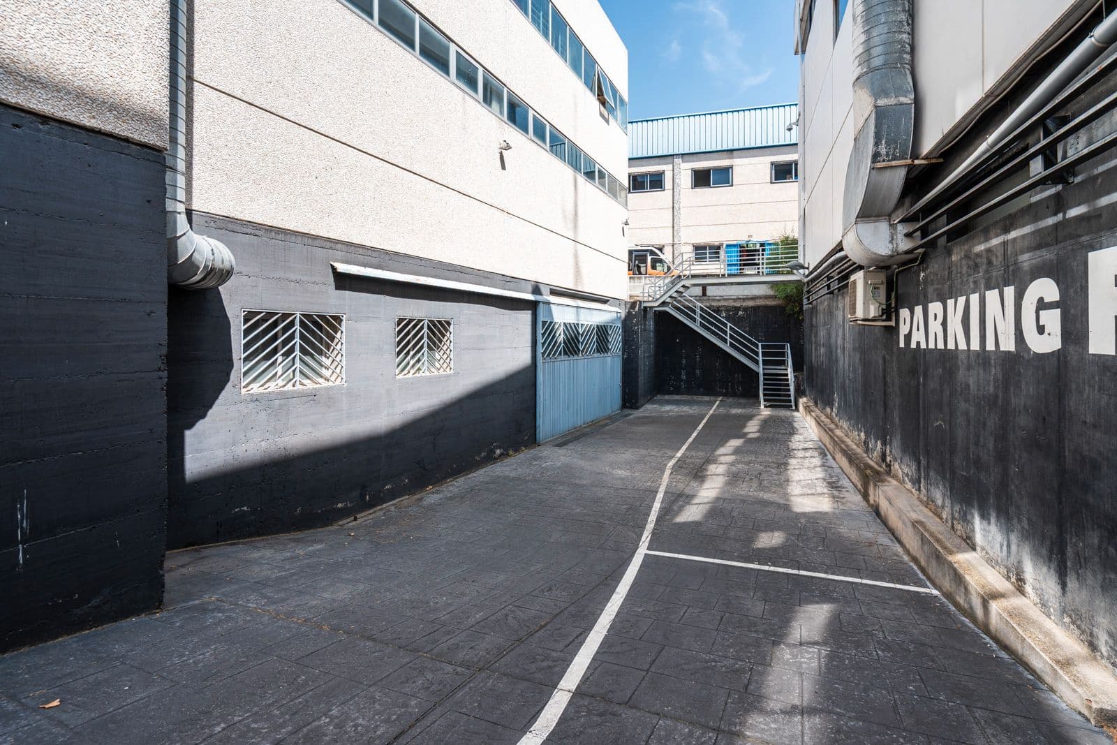 Erhverv til salg i Mostoles - € 1.390.000 (Ref: 9064712)