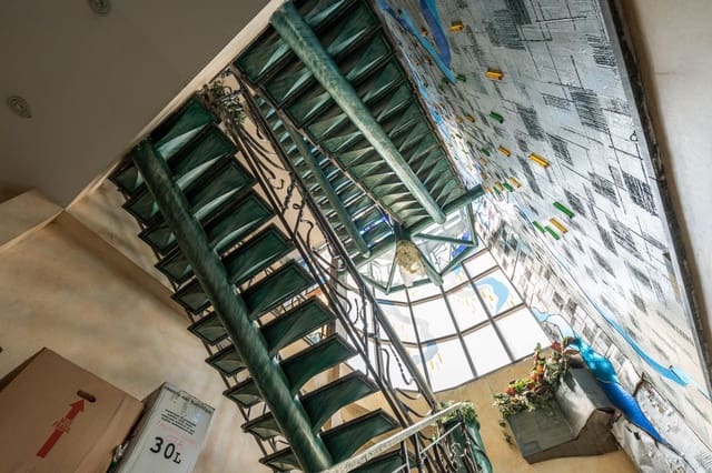 Commercial for sale in Móstoles - € 1,390,000 (Ref: 9064712)