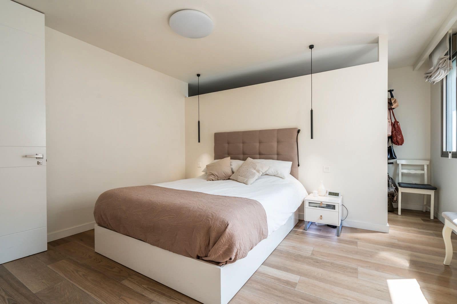 4 sypialnia Dom blizniak na sprzedaż w Miasto Madryt z basenem garażem - 1 595 000 € (Ref: 9081063)