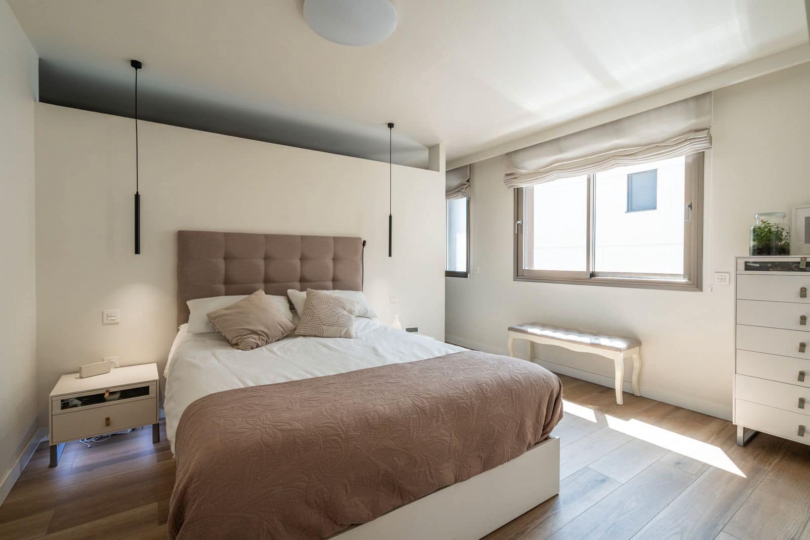 4 sypialnia Dom blizniak na sprzedaż w Miasto Madryt z basenem garażem - 1 595 000 € (Ref: 9081063)