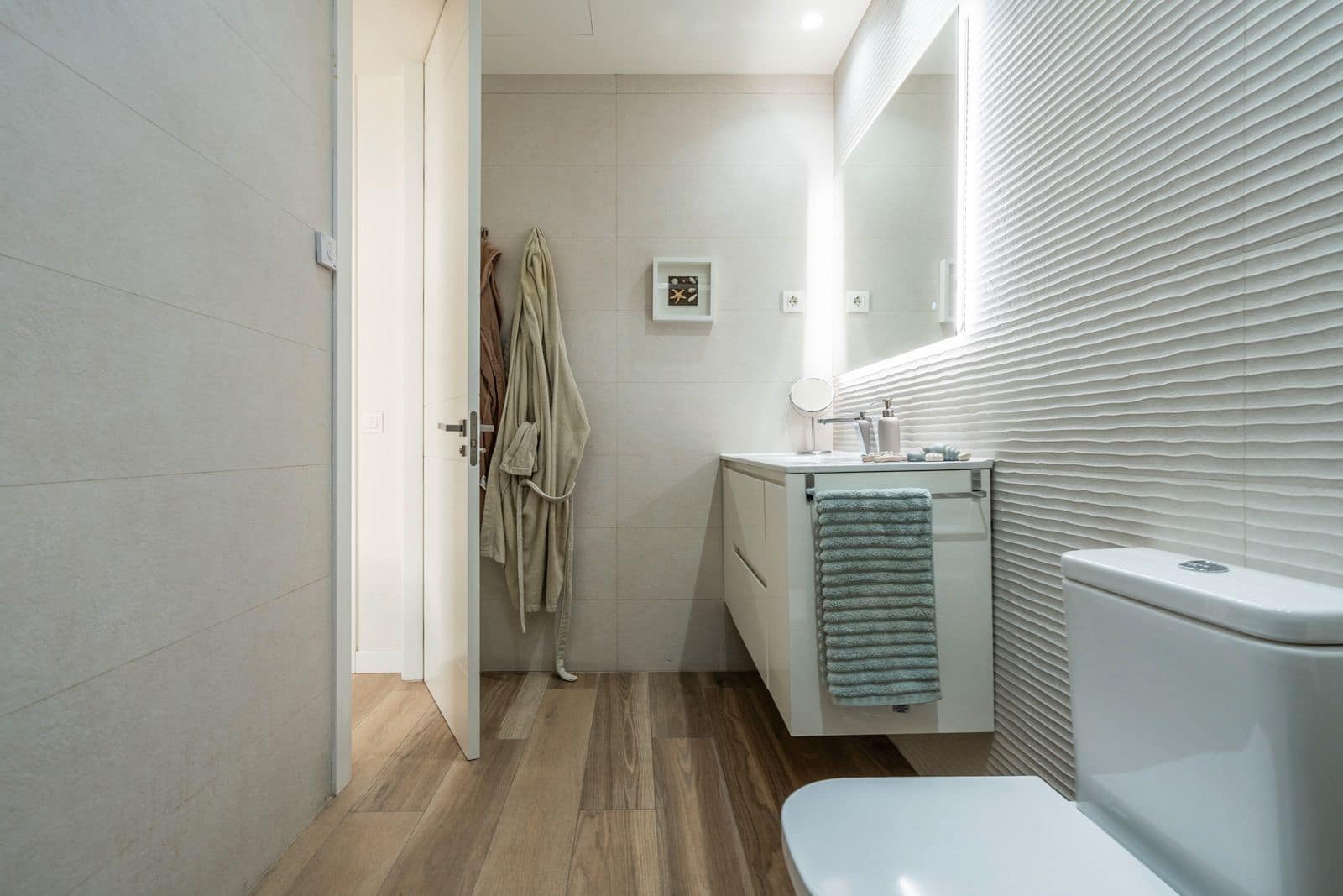 4 sypialnia Dom blizniak na sprzedaż w Miasto Madryt z basenem garażem - 1 595 000 € (Ref: 9081063)