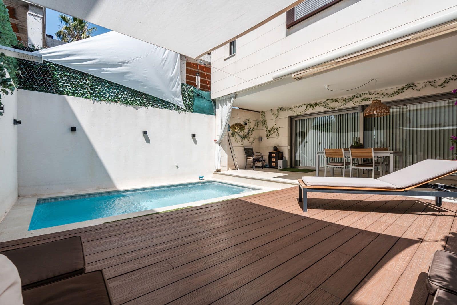 4 sypialnia Dom blizniak na sprzedaż w Miasto Madryt z basenem garażem - 1 595 000 € (Ref: 9081063)