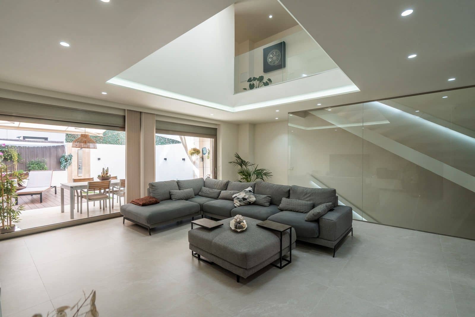 4 sypialnia Dom blizniak na sprzedaż w Miasto Madryt z basenem garażem - 1 595 000 € (Ref: 9081063)