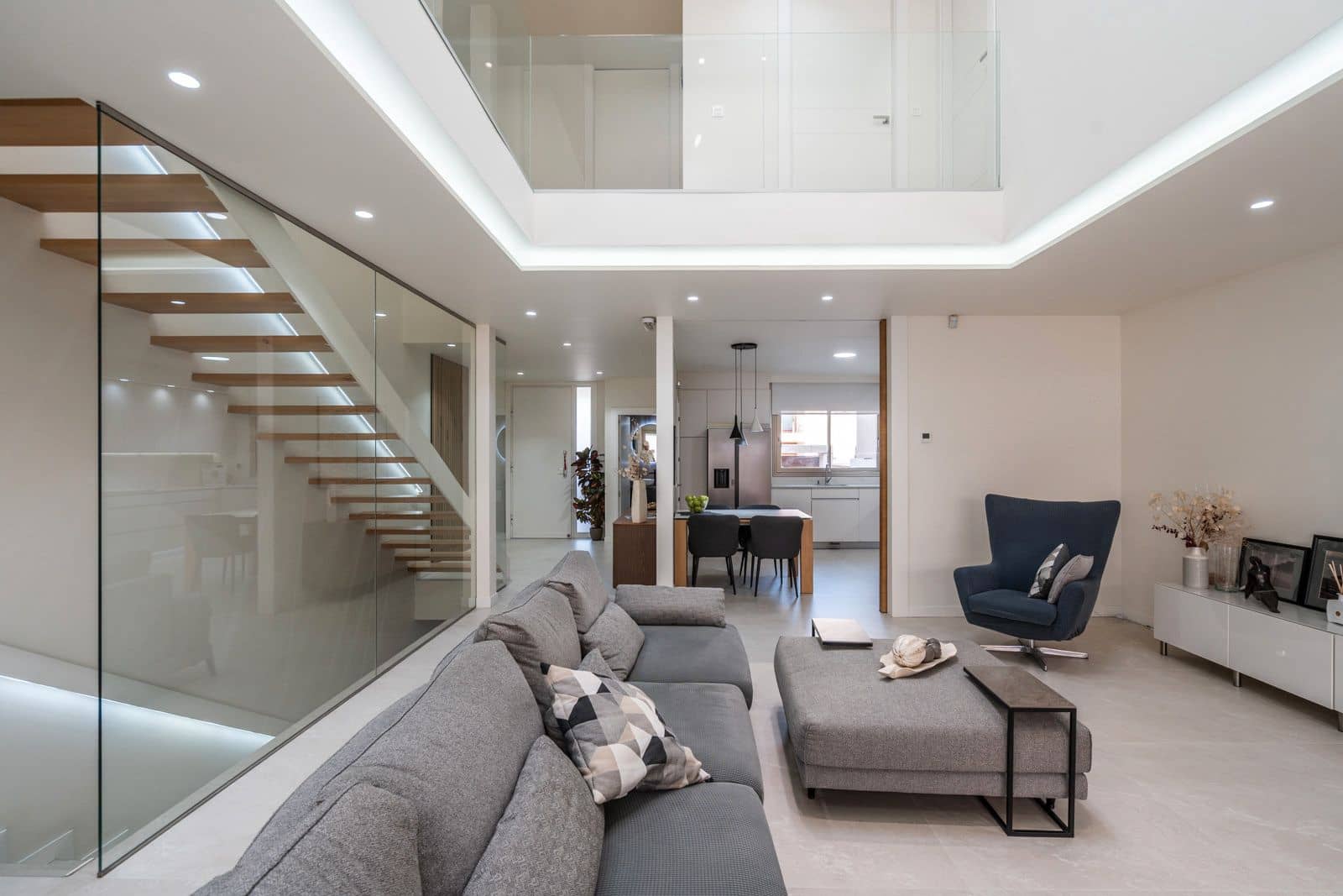 4 sypialnia Dom blizniak na sprzedaż w Miasto Madryt z basenem garażem - 1 595 000 € (Ref: 9081063)