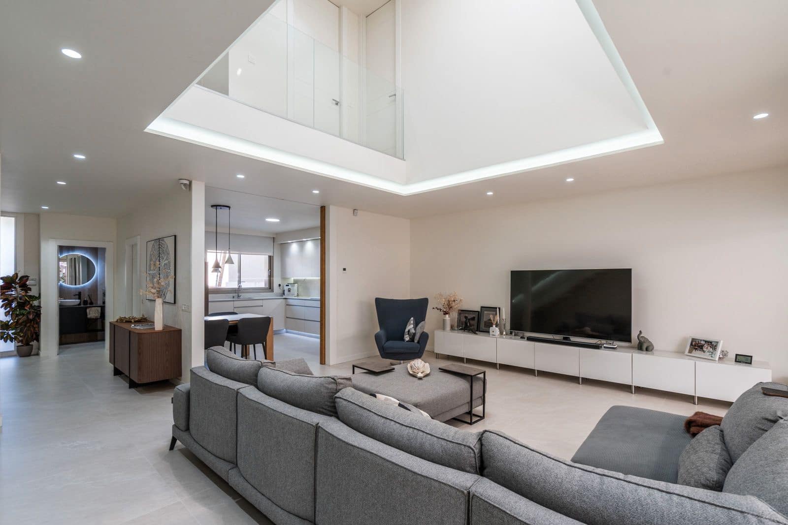 4 sypialnia Dom blizniak na sprzedaż w Miasto Madryt z basenem garażem - 1 595 000 € (Ref: 9081063)