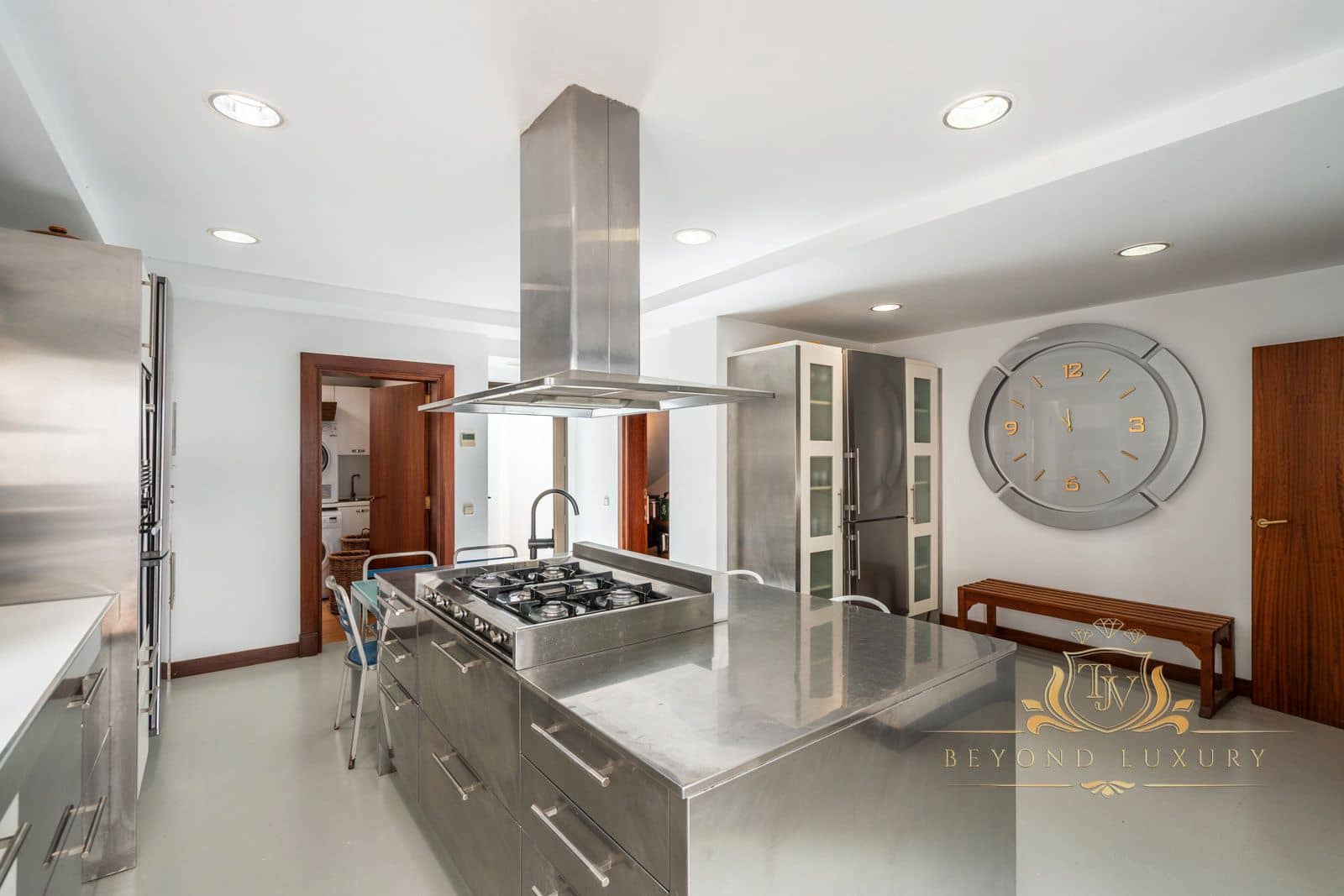 6 sypialnia Willa na sprzedaż w Miasto Ibiza / Eivissa z basenem garażem - 10 000 000 € (Ref: 9101397)