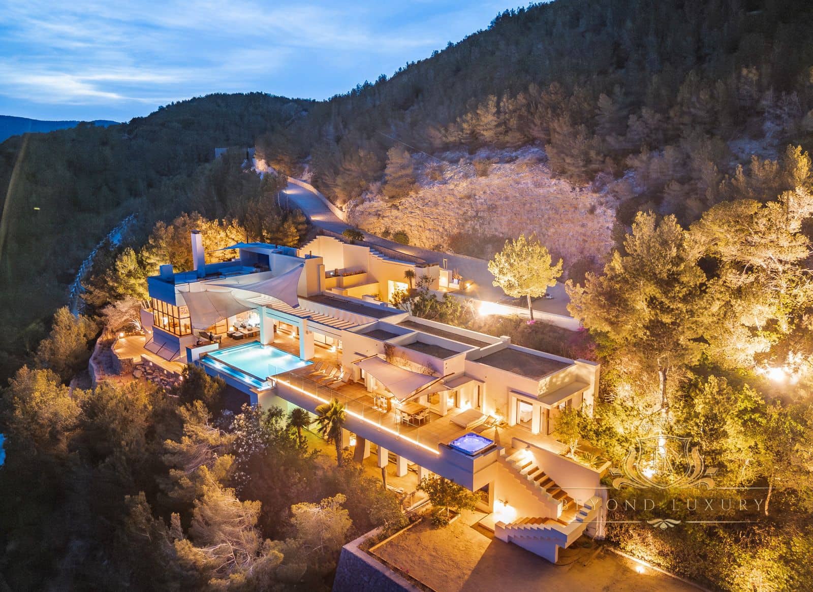 6 sypialnia Willa na sprzedaż w Miasto Ibiza / Eivissa z basenem garażem - 10 000 000 € (Ref: 9101397)