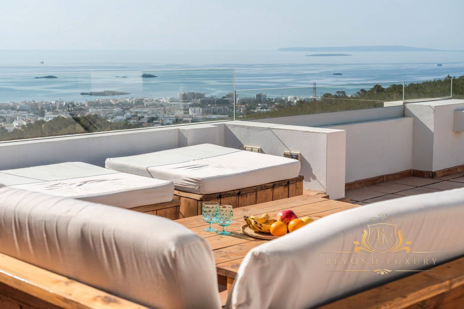 6 sypialnia Willa na sprzedaż w Miasto Ibiza / Eivissa z basenem garażem - 10 000 000 € (Ref: 9101397)