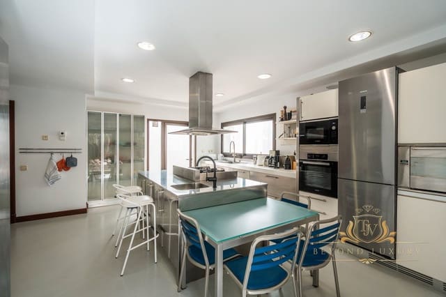 6 sypialnia Willa na sprzedaż w Miasto Ibiza / Eivissa z basenem garażem - 10 000 000 € (Ref: 9101397)