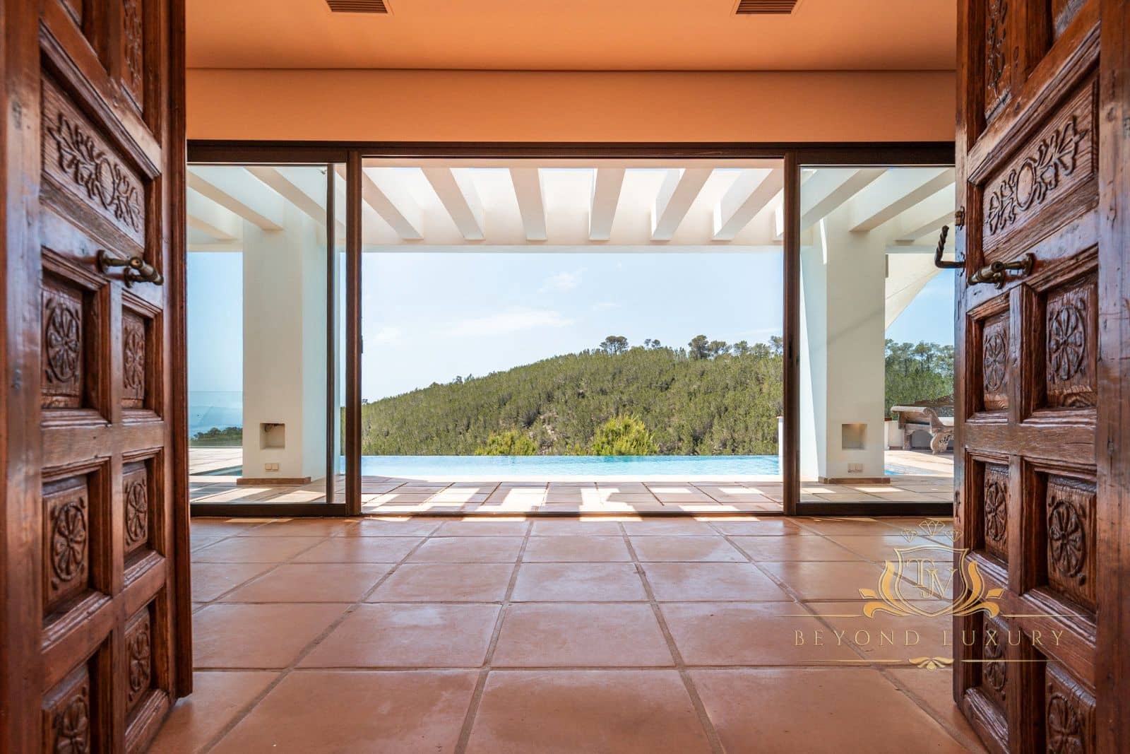 6 sypialnia Willa na sprzedaż w Miasto Ibiza / Eivissa z basenem garażem - 10 000 000 € (Ref: 9101397)