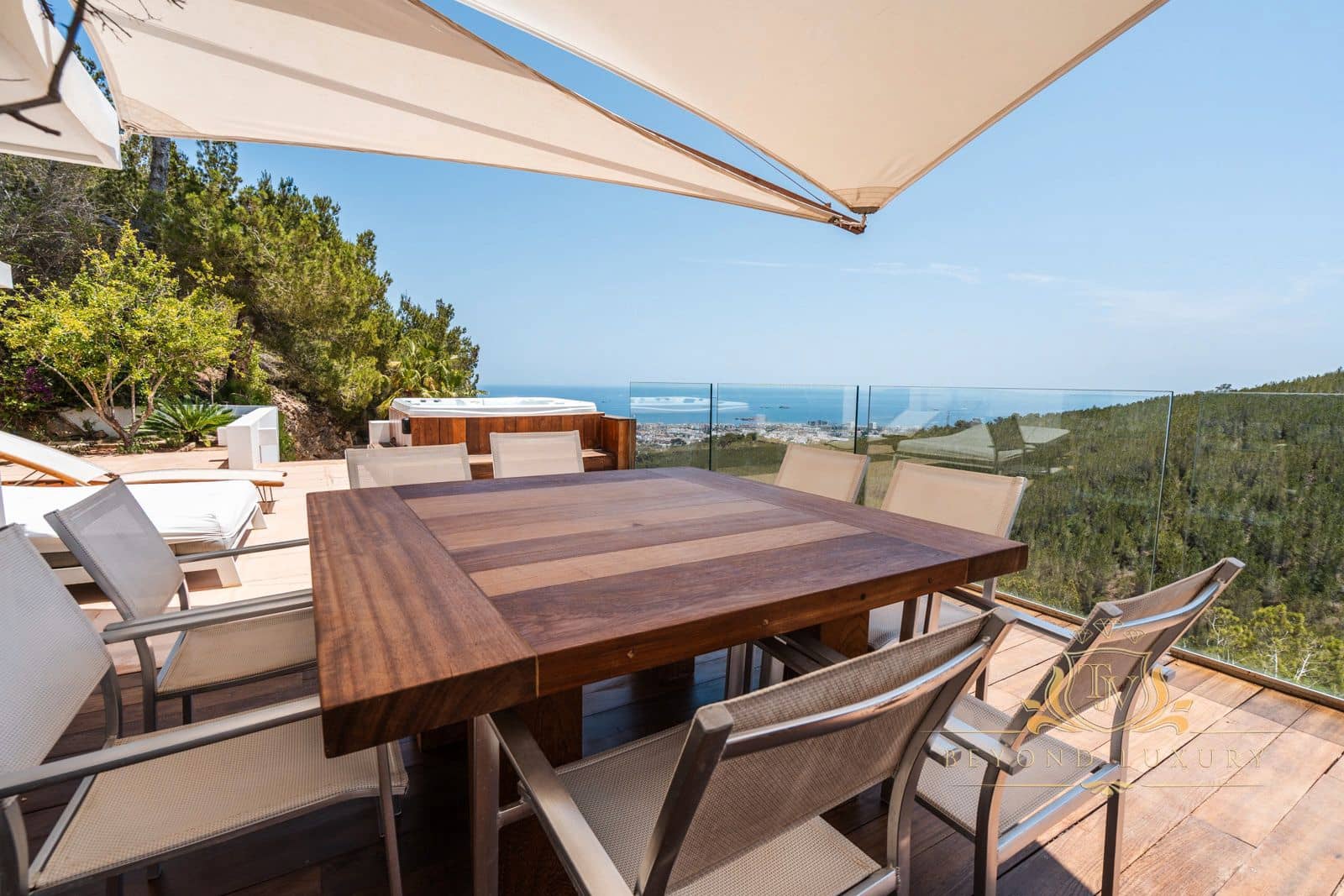 6 sypialnia Willa na sprzedaż w Miasto Ibiza / Eivissa z basenem garażem - 10 000 000 € (Ref: 9101397)