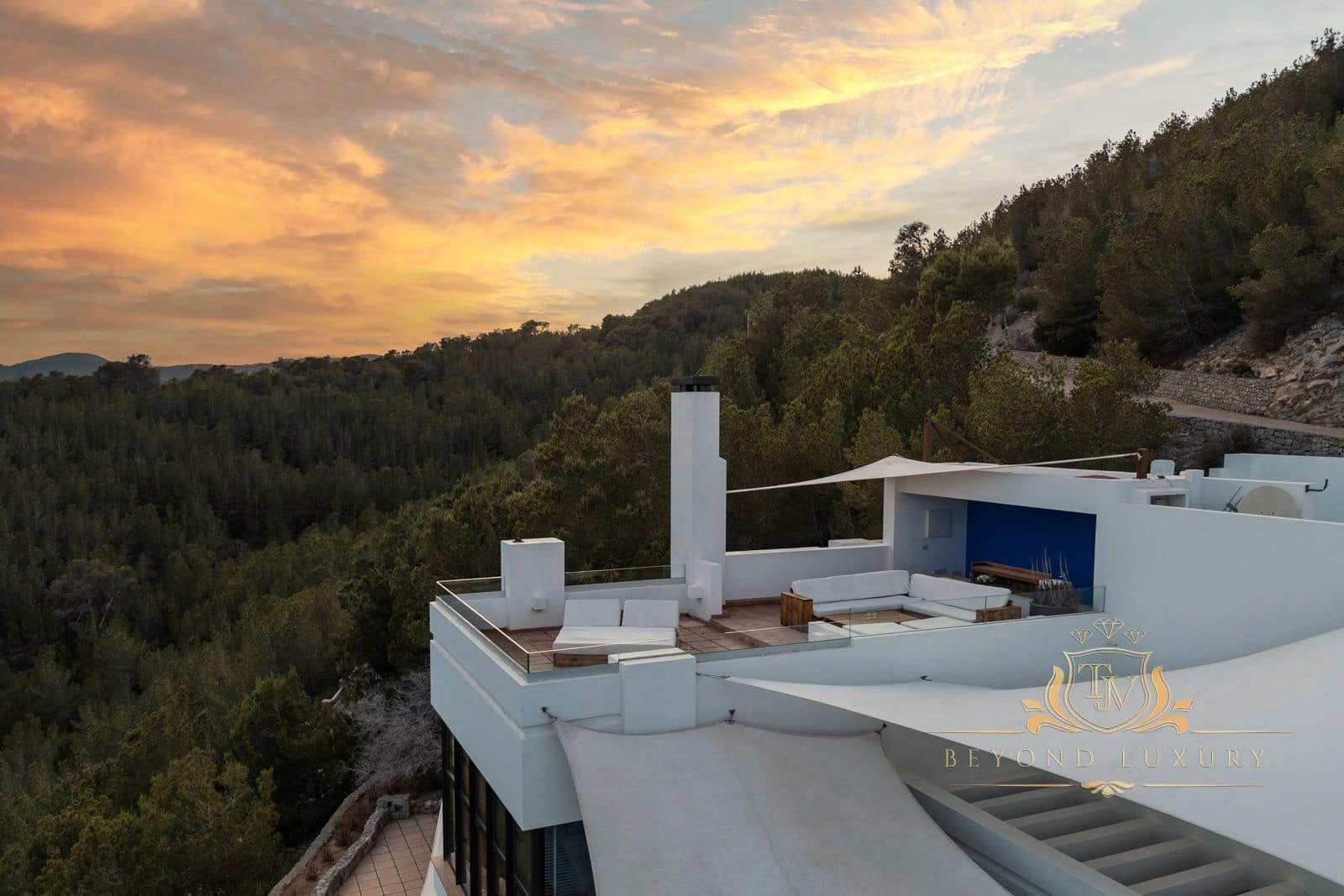 6 sypialnia Willa na sprzedaż w Miasto Ibiza / Eivissa z basenem garażem - 10 000 000 € (Ref: 9101397)