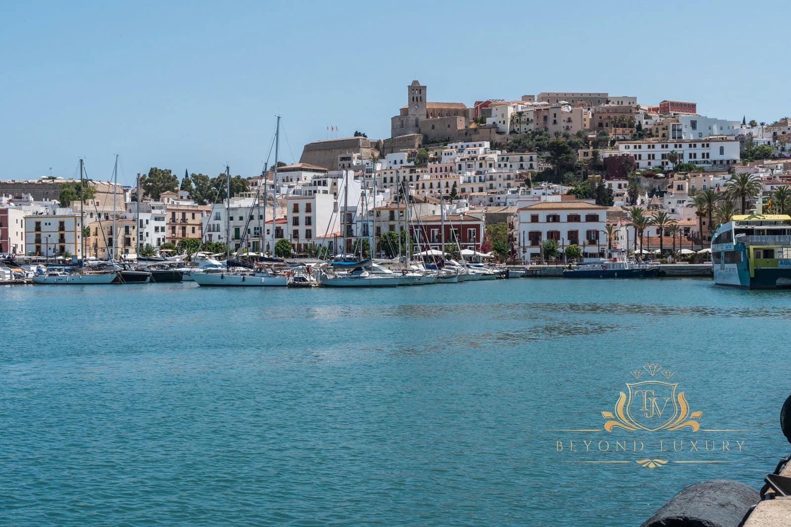 6 sypialnia Willa na sprzedaż w Miasto Ibiza / Eivissa z basenem garażem - 10 000 000 € (Ref: 9101397)