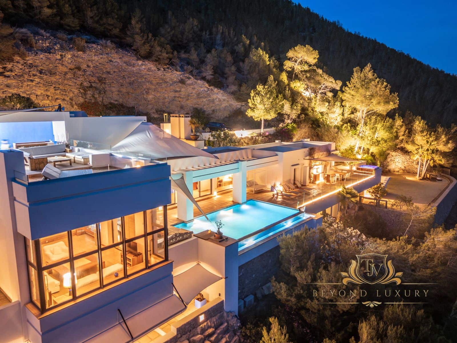 6 sypialnia Willa na sprzedaż w Miasto Ibiza / Eivissa z basenem garażem - 10 000 000 € (Ref: 9101397)