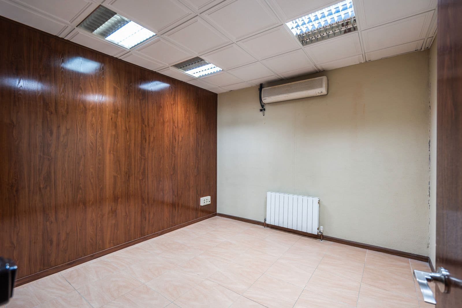 Erhverv til salg i Colmenar Viejo - € 3.990.000 (Ref: 9104106)