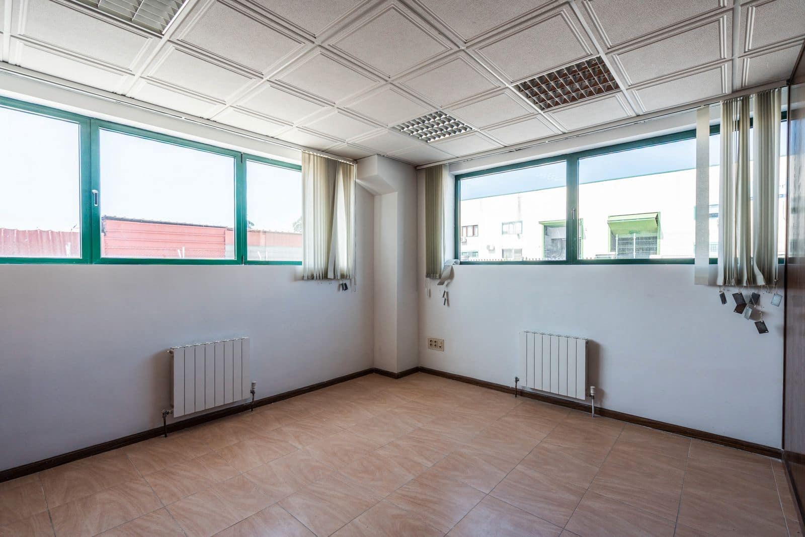 Erhverv til salg i Colmenar Viejo - € 3.990.000 (Ref: 9104106)