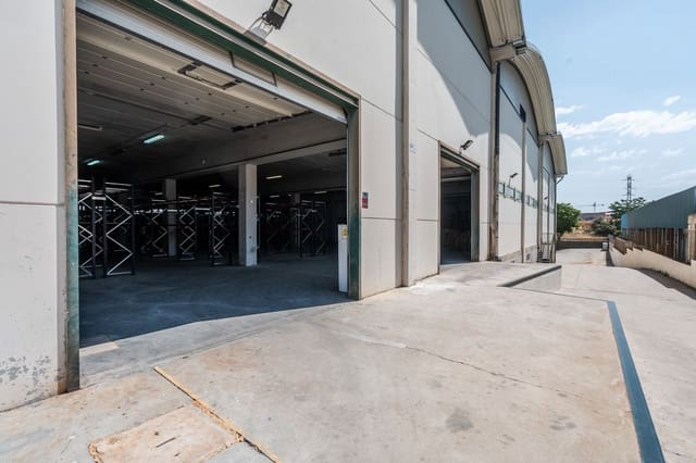 Local Commercial à vendre à Colmenar Viejo - 3 990 000 € (Ref: 9104106)