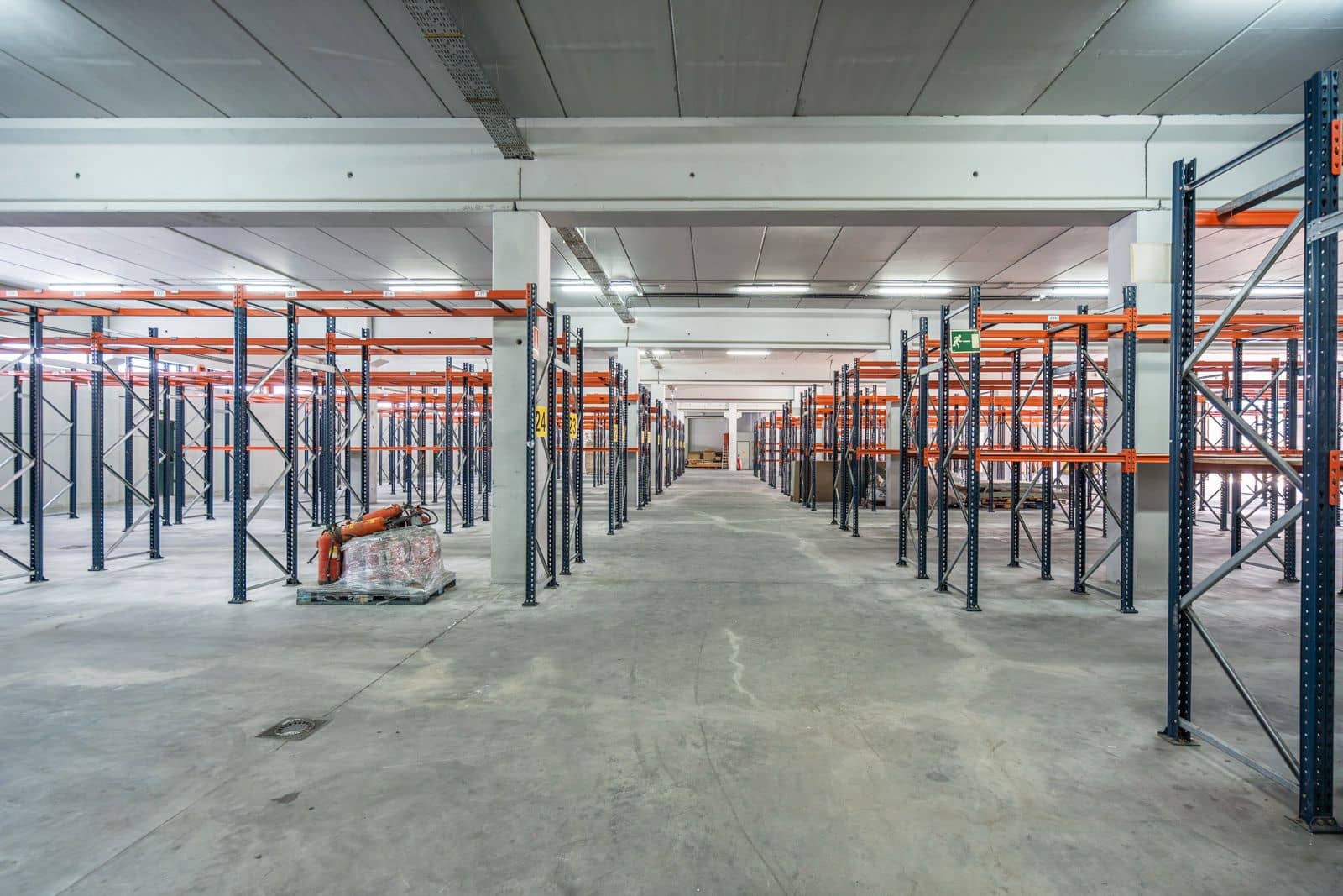 Erhverv til salg i Colmenar Viejo - € 3.990.000 (Ref: 9104106)