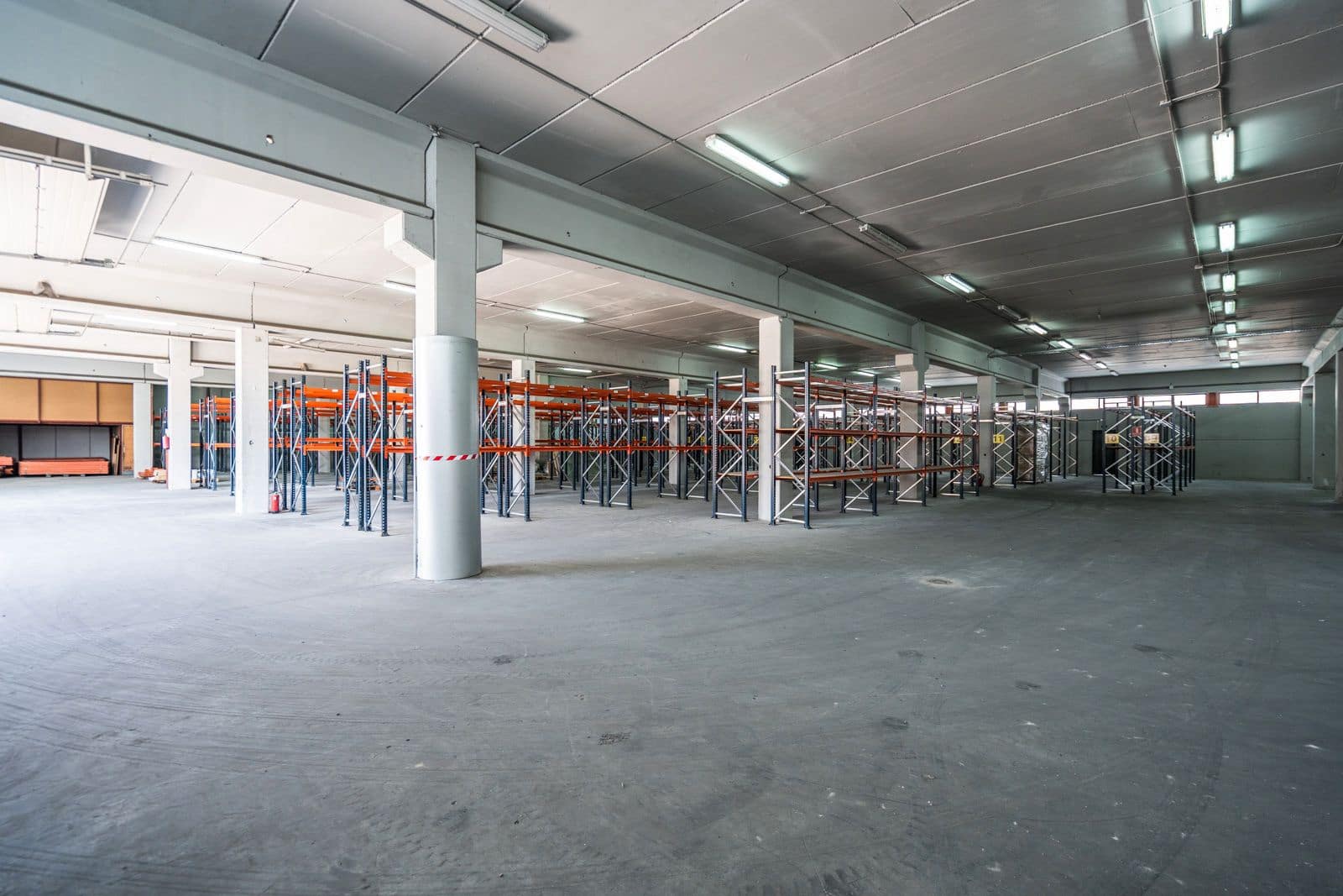 Erhverv til salg i Colmenar Viejo - € 3.990.000 (Ref: 9104106)