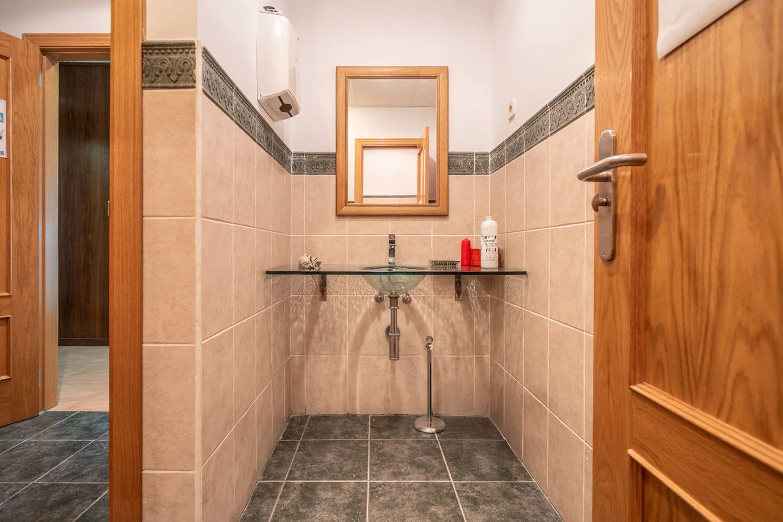 Erhverv til salg i Colmenar Viejo - € 3.990.000 (Ref: 9104106)