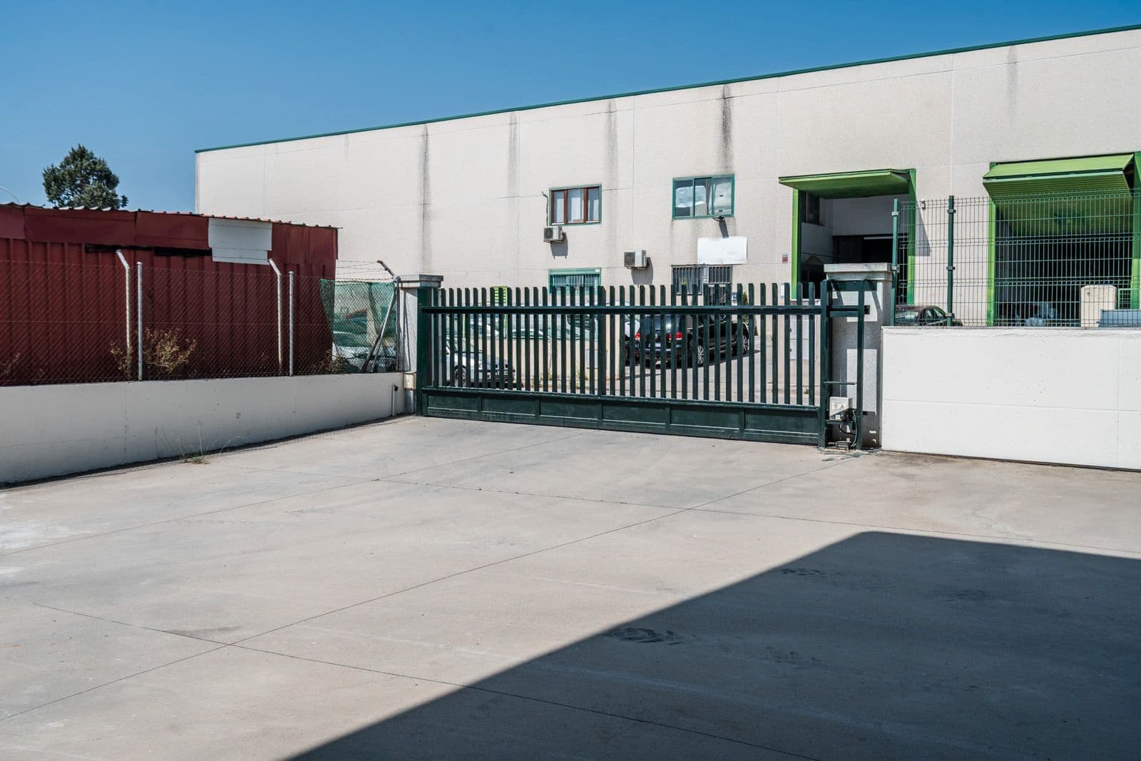 Erhverv til salg i Colmenar Viejo - € 3.990.000 (Ref: 9104106)