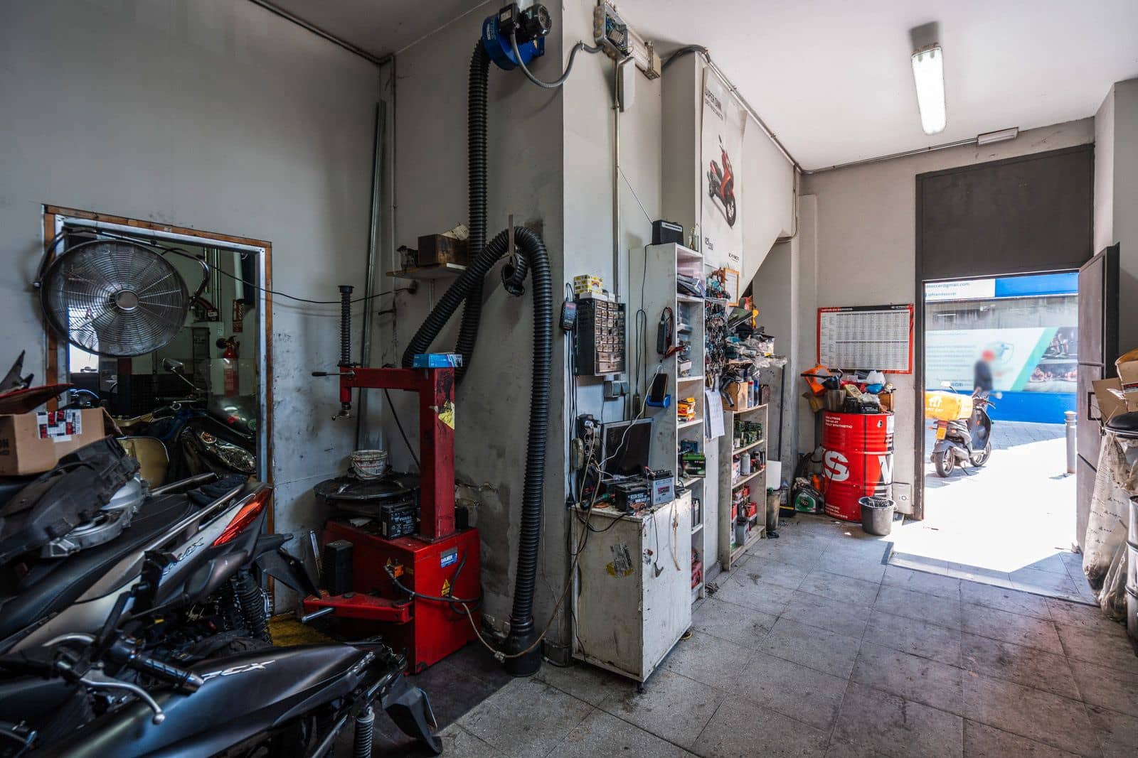 Erhverv til salg i Majadahonda - € 315.000 (Ref: 9113684)