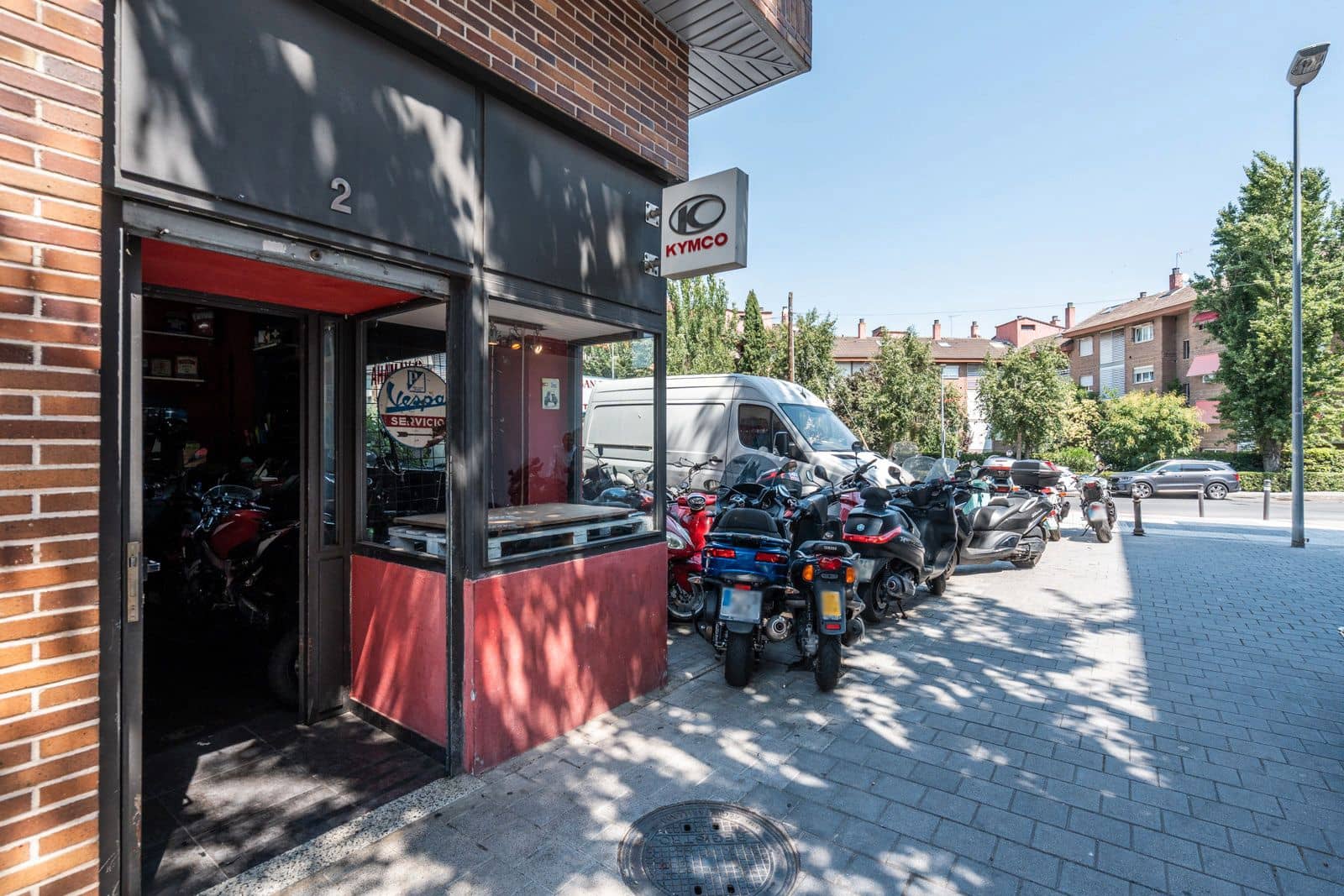 Erhverv til salg i Majadahonda - € 315.000 (Ref: 9113684)