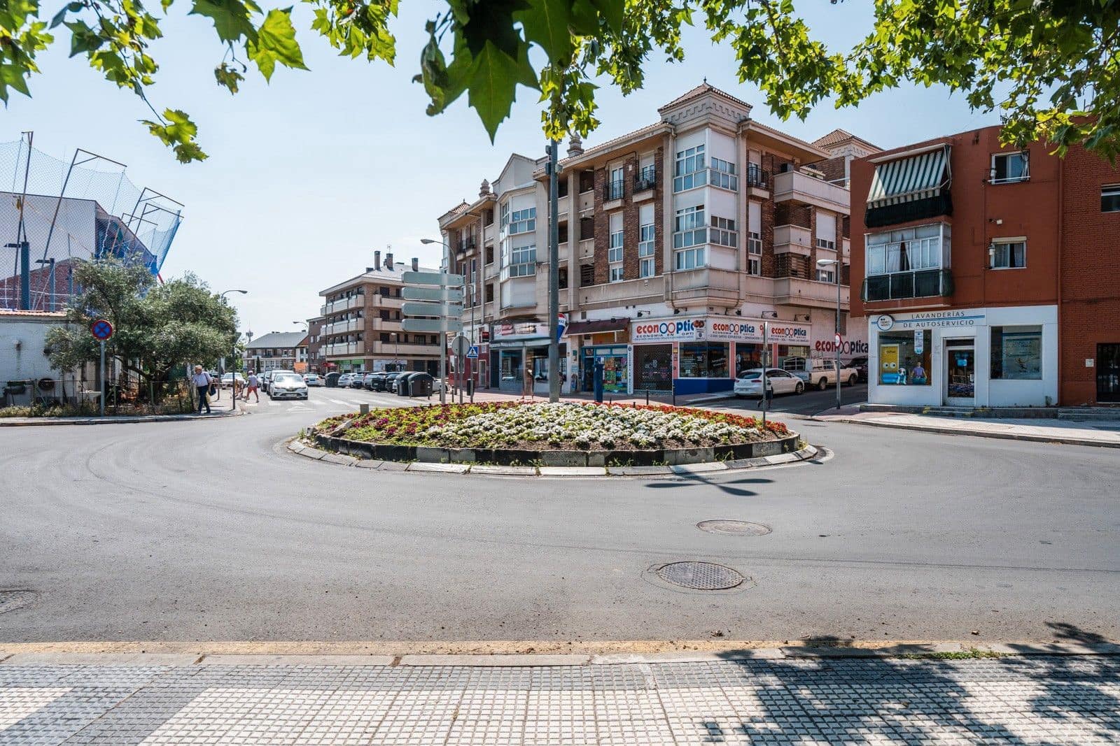 Erhverv til salg i Majadahonda - € 315.000 (Ref: 9113684)