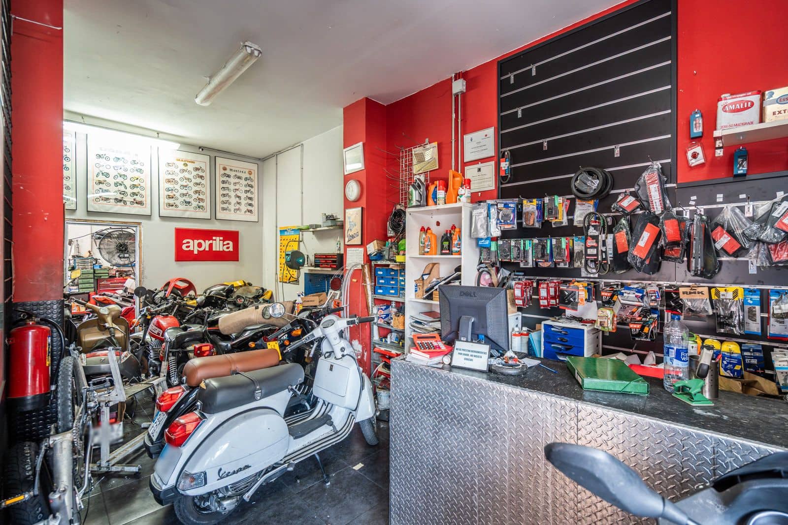 Erhverv til salg i Majadahonda - € 315.000 (Ref: 9113684)