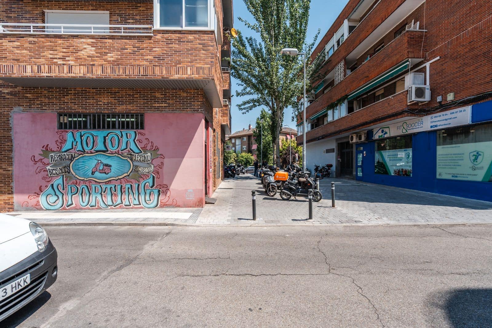 Erhverv til salg i Majadahonda - € 315.000 (Ref: 9113684)