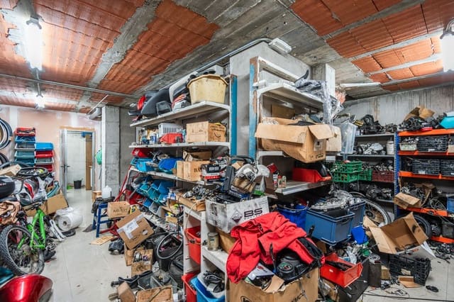 Comercial para venda em Majadahonda - 315 000 € (Ref: 9113684)